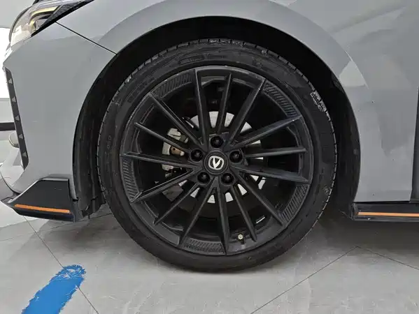 Changan UNI-V 2024