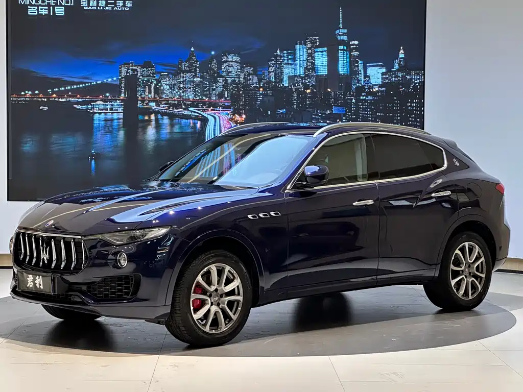 Maserati Levante 2018 — фото 1
