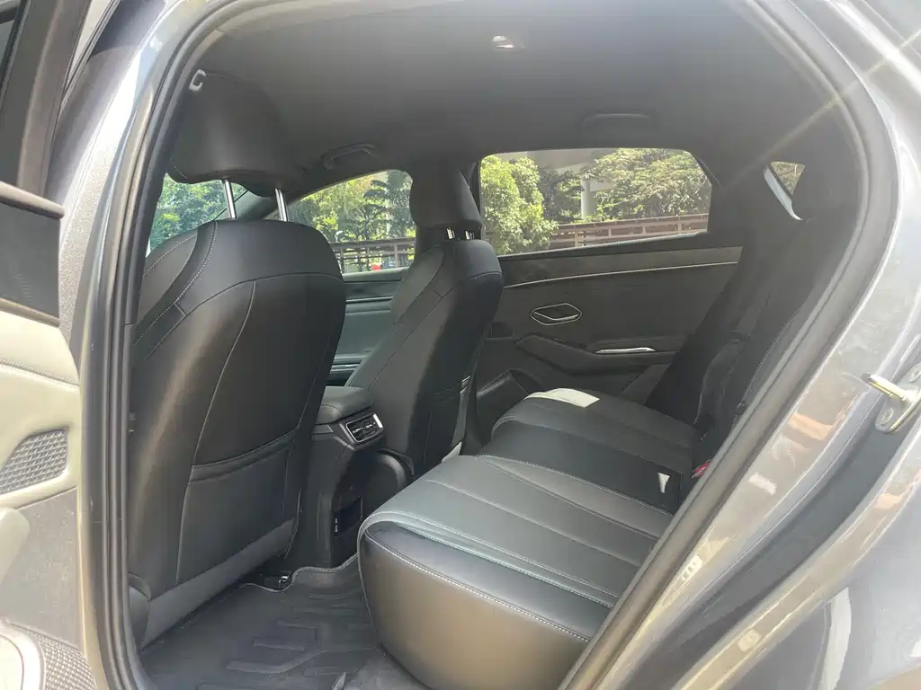 BYD Qin L 2025 — фото 15