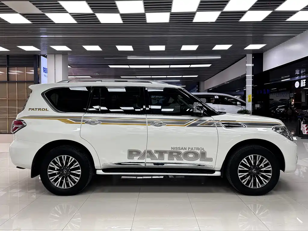 Nissan Patrol 2019 — фото 8