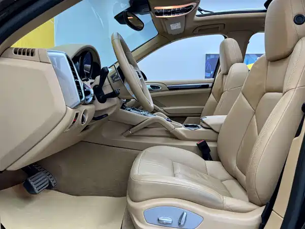 Porsche Cayenne 2016