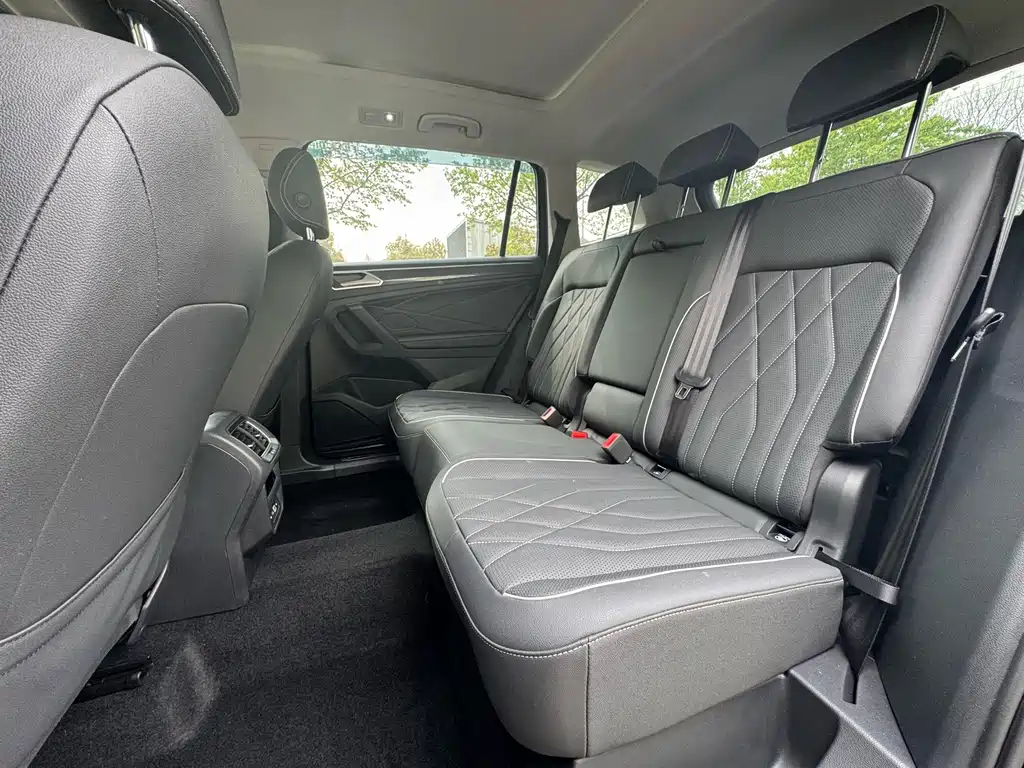 Volkswagen Tiguan L 2022
