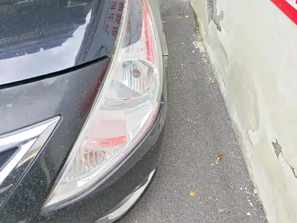 Nissan Sunny 2015