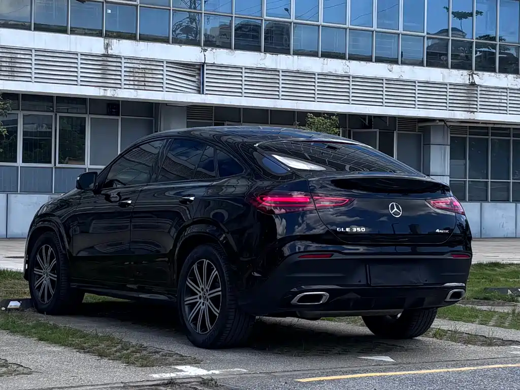 Mercedes-Benz GLE Coupe 2024 — фото 12
