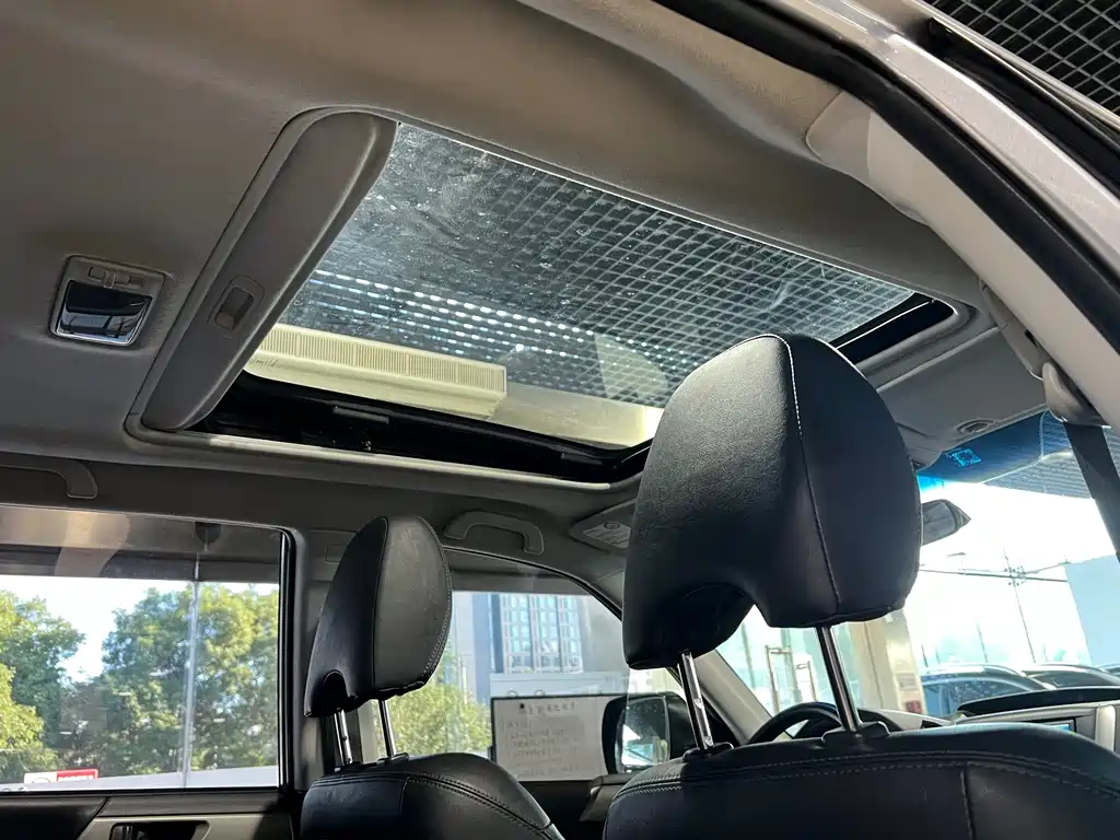 Subaru Forester 2011 — фото 26