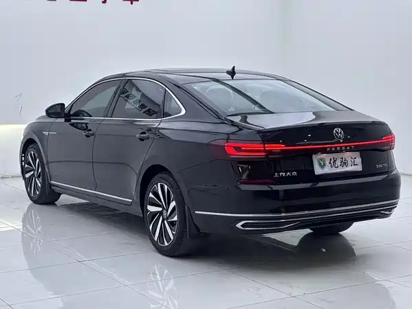 Volkswagen Passat 2024