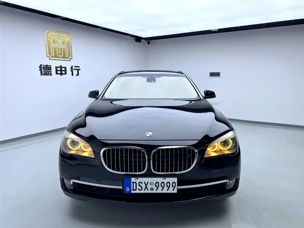 BMW 7 Series 2011 — фото 2