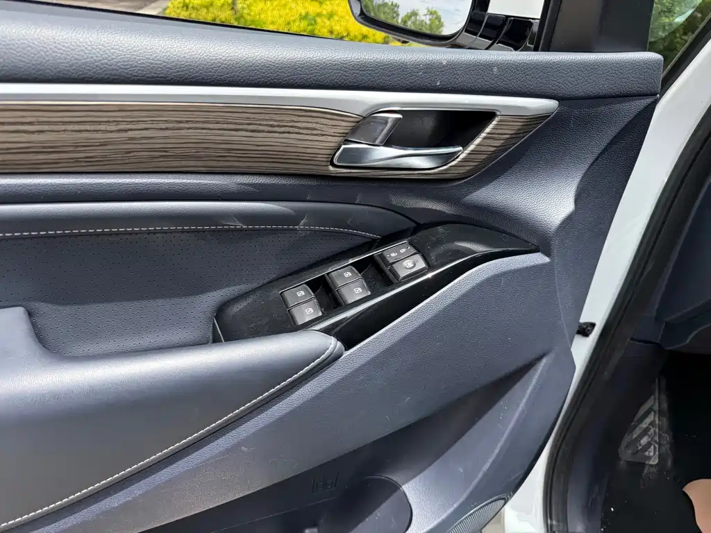 GAC Motor Trumpchi M8 2023 — фото 17