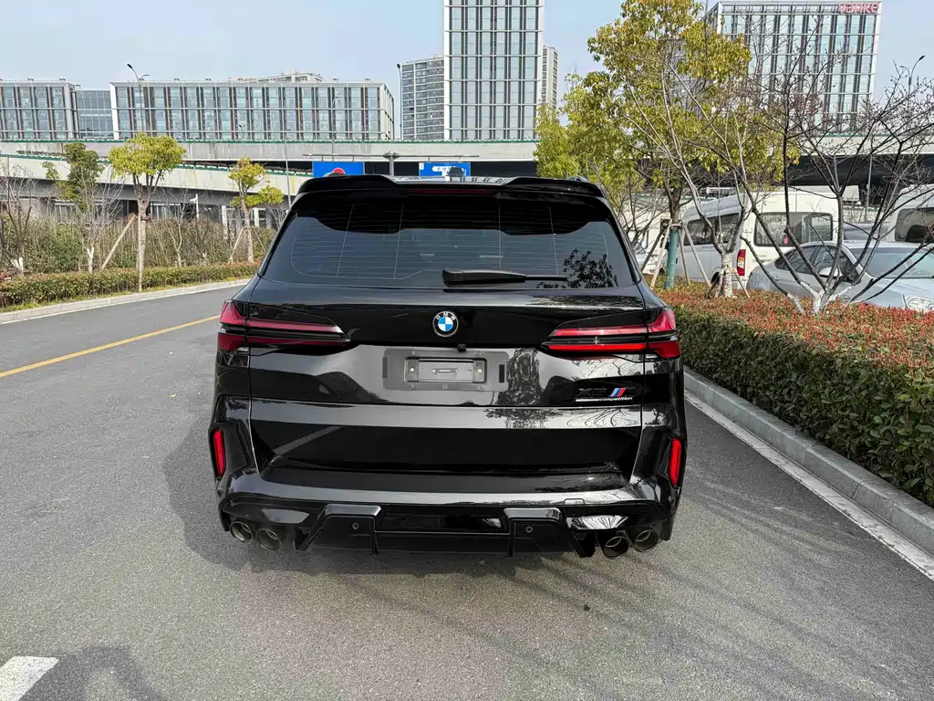 BMW X5 M 2025 — фото 20