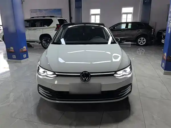 Volkswagen Golf 2023