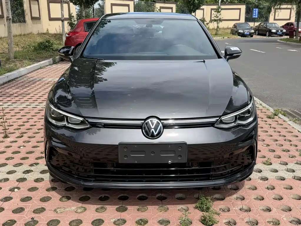 Volkswagen Golf 2023