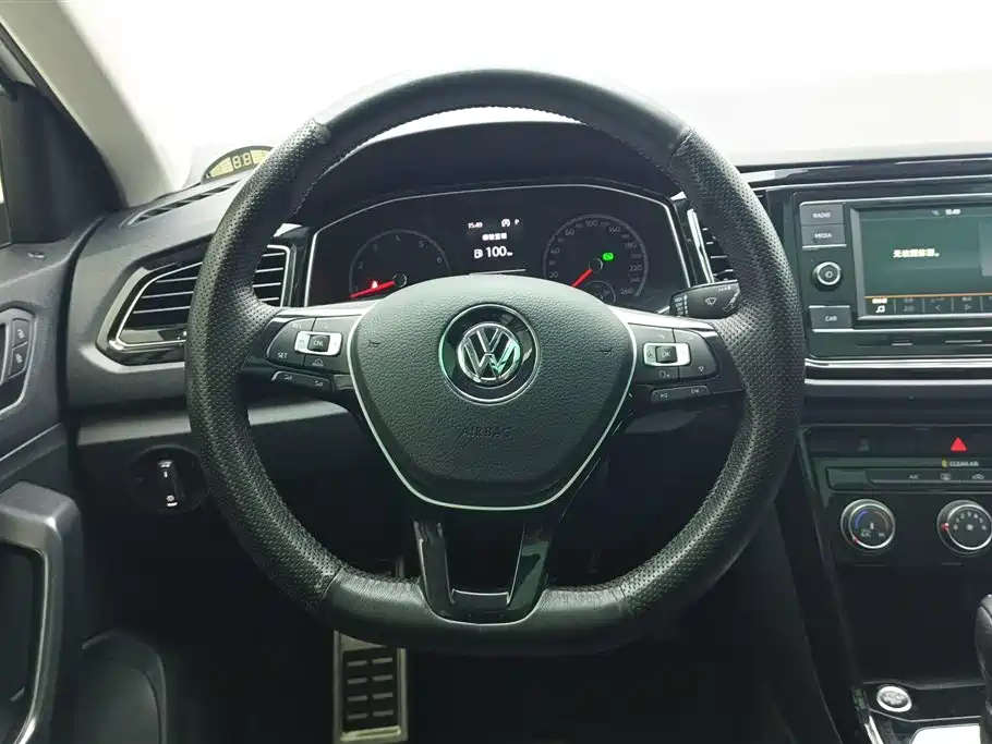 Volkswagen T-Roc 2019 — фото 15