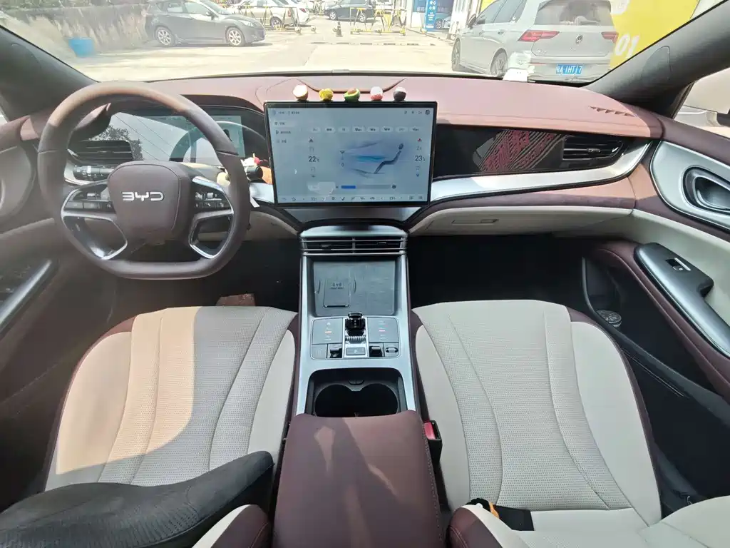 BYD Seal 07 DM-i 2024 — фото 16