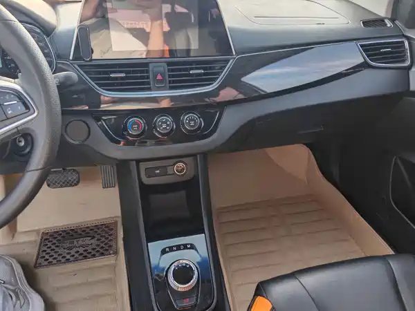 Baojun 310 2017