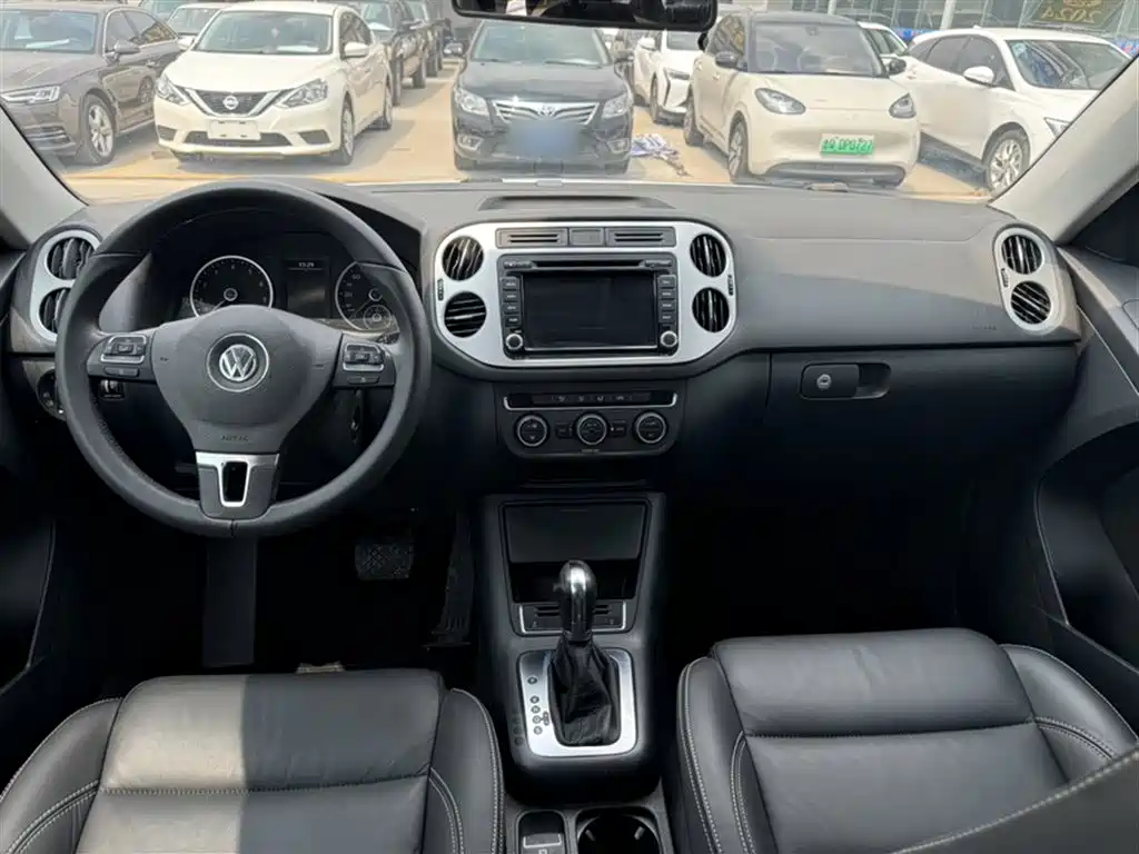 Volkswagen Tiguan 2016 — фото 14
