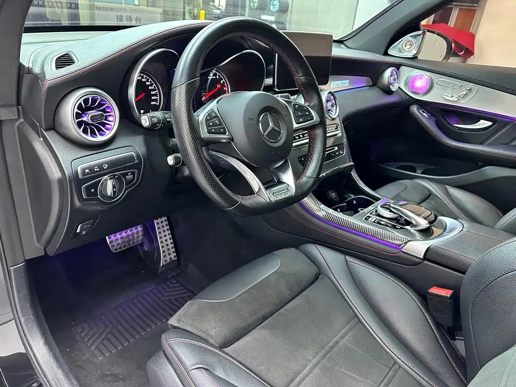 Mercedes-Benz GLC AMG 2019 — фото 20
