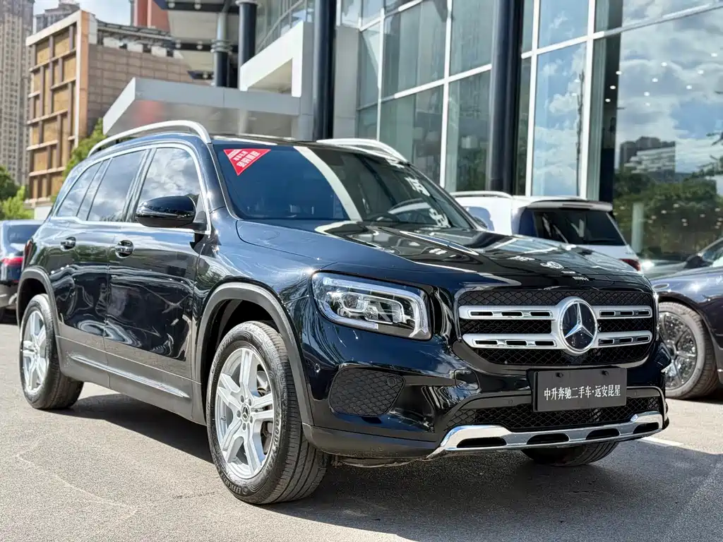 Mercedes-Benz GLB 2023 — фото 3