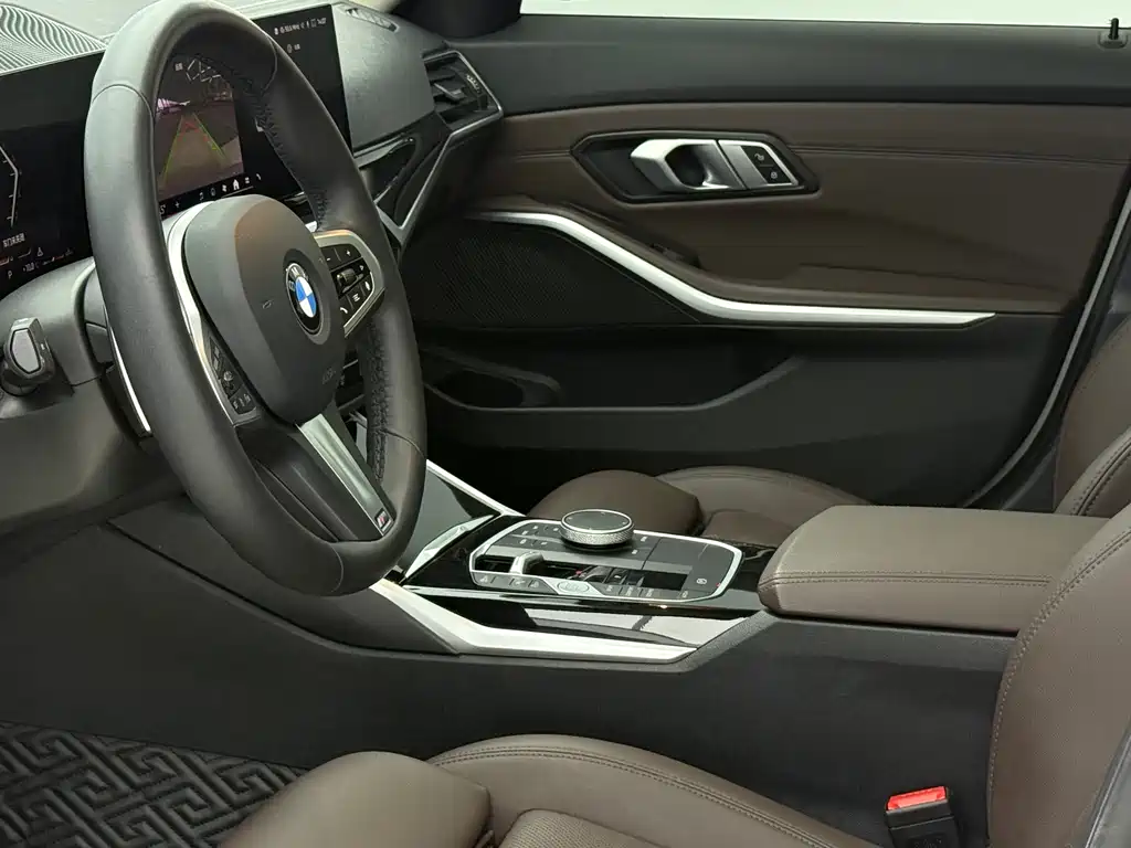 BMW 3 Series 2023 — фото 16