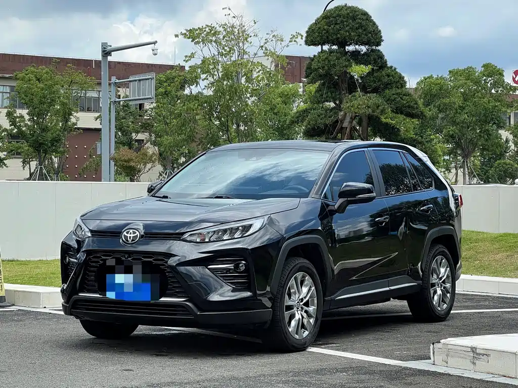 Toyota Wildlander 2022 — фото 1