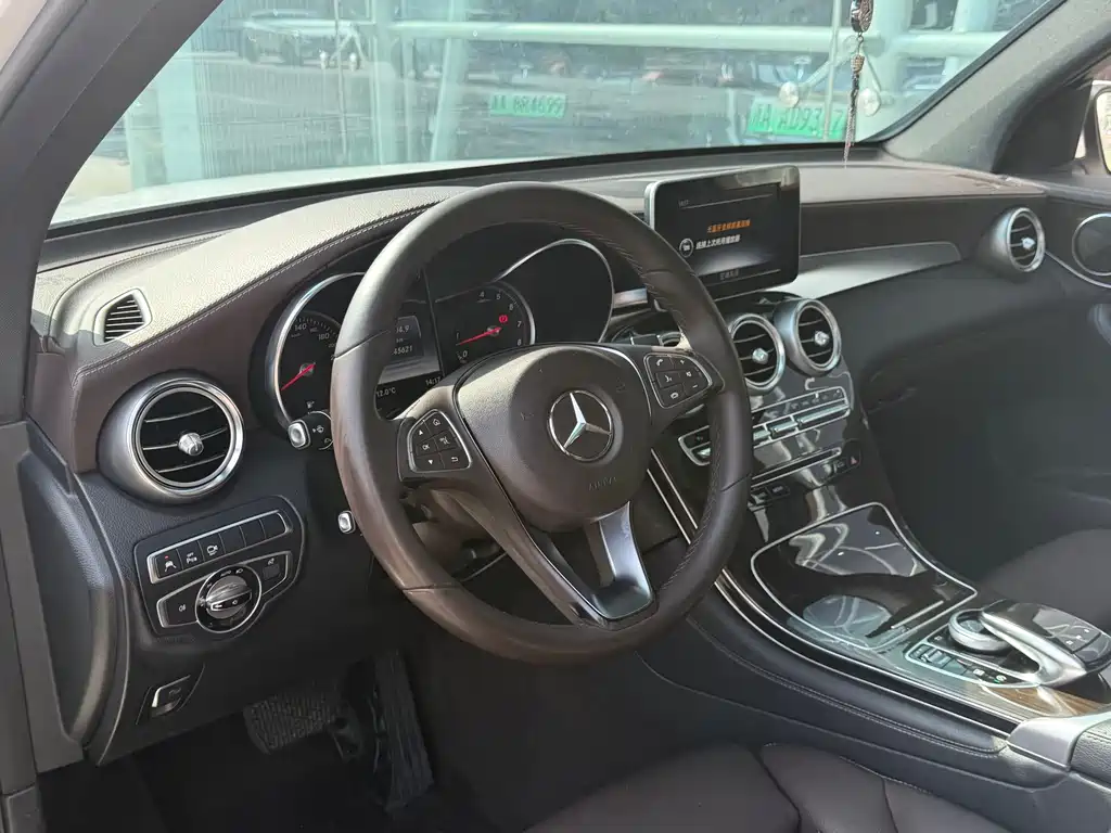 Mercedes-Benz GLC 2016 — фото 4
