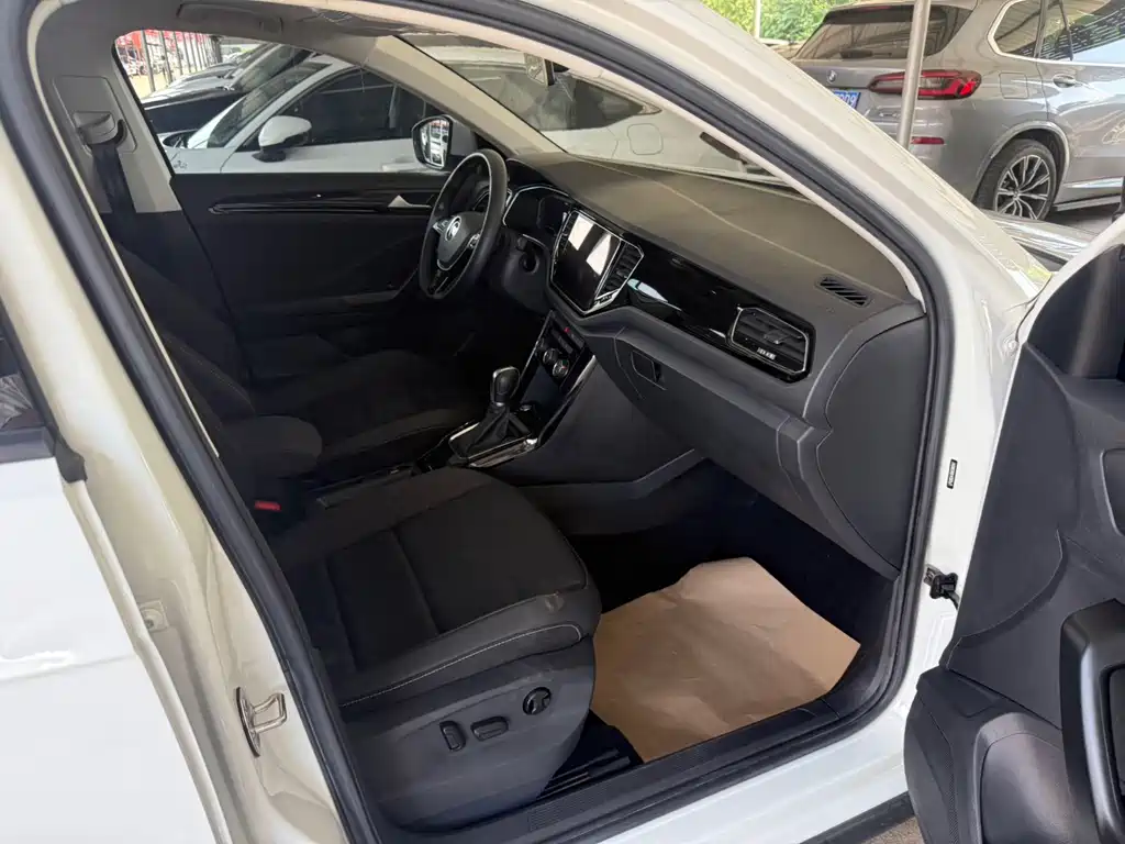 Volkswagen T-Roc 2022