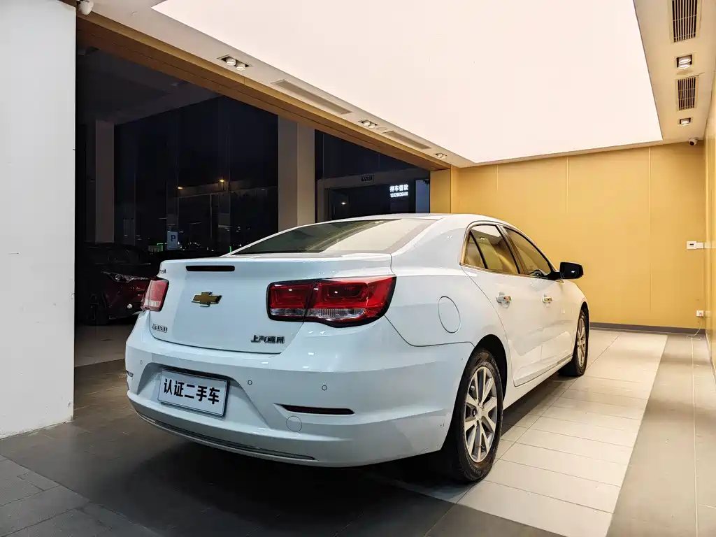 Chevrolet Malibu 2019 — фото 28