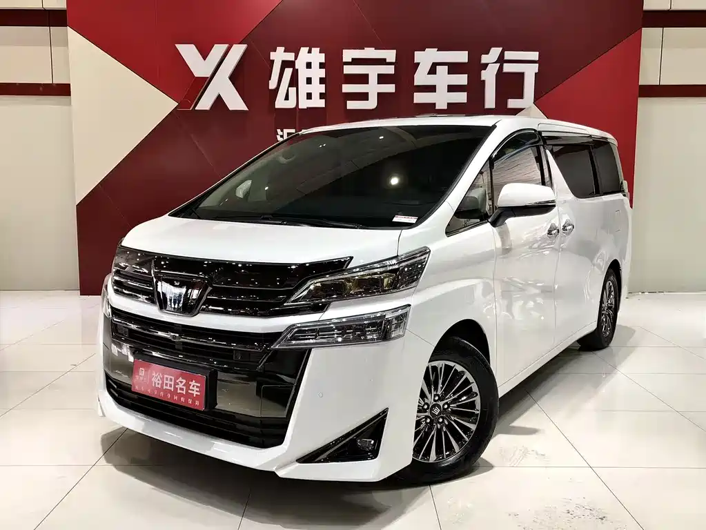 Toyota Vellfire 2023 — фото 1