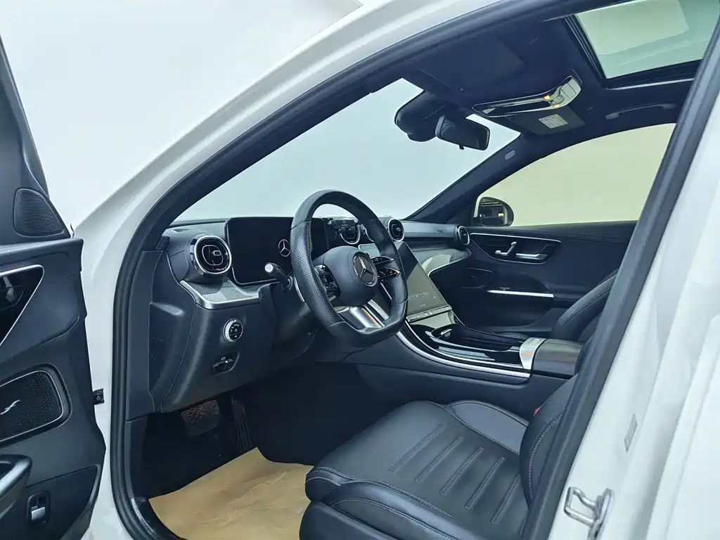 Mercedes-Benz C-Class 2022