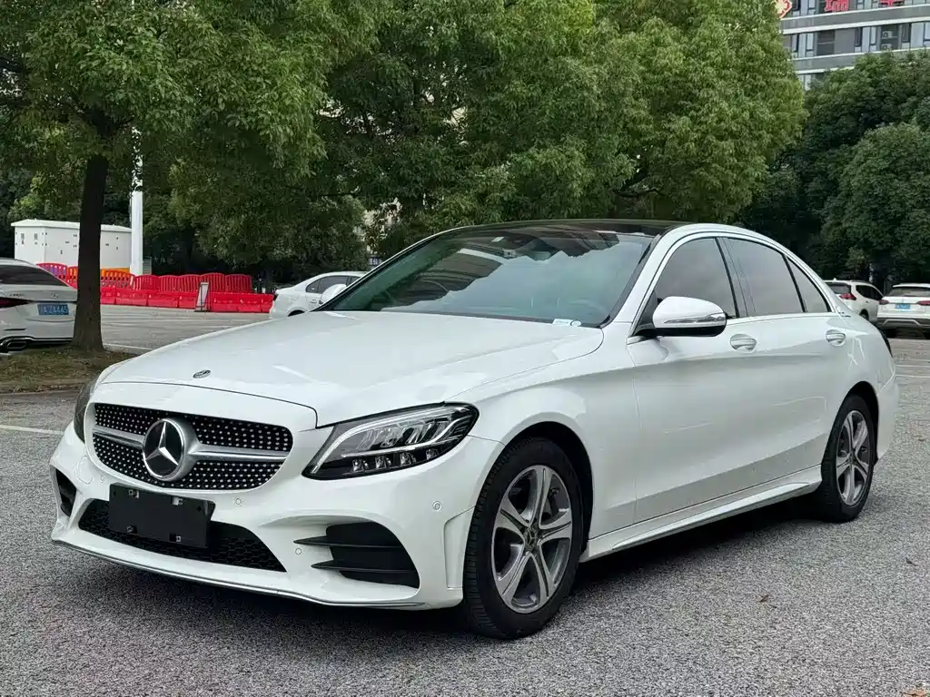 Mercedes-Benz C-Class 2020