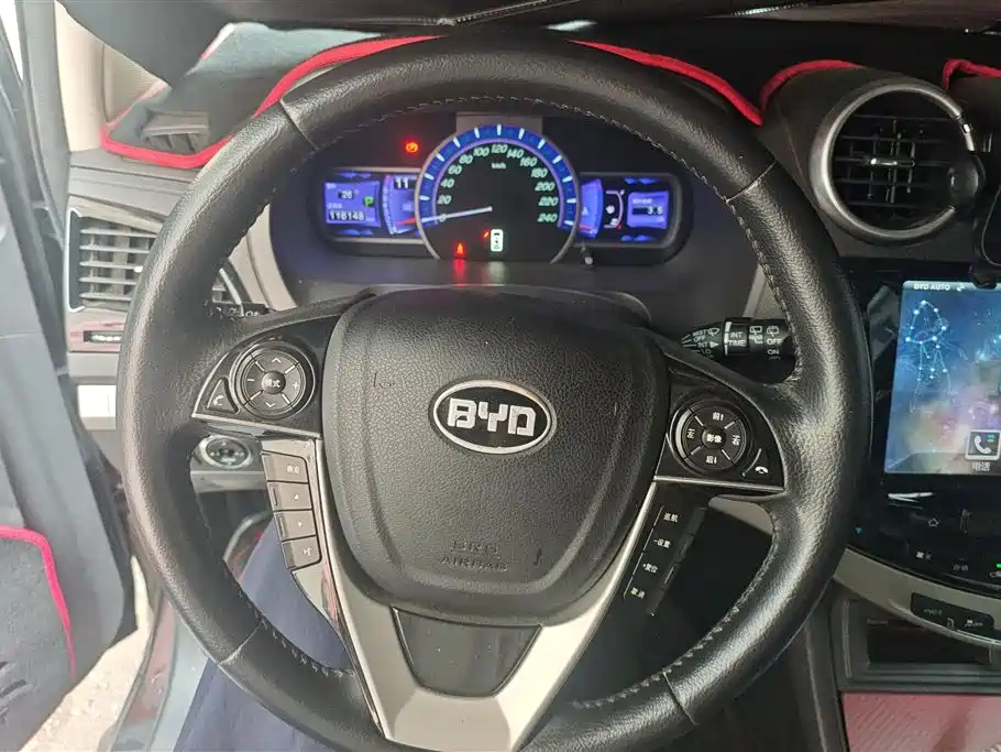 BYD S7 2015 — фото 15