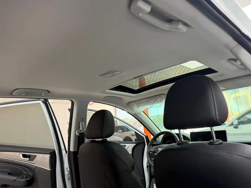 Haval M6 2023 — фото 17