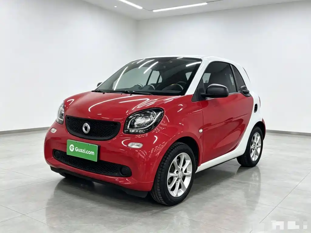 smart fortwo 2017 — фото 1