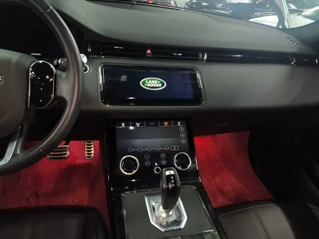 Land Rover Evoque 2021 — фото 13
