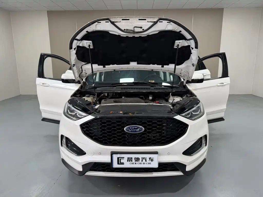 Ford Edge 2020 — фото 15