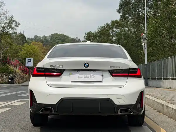 BMW 3 Series 2023