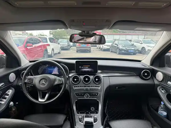 Mercedes-Benz C-Class 2017