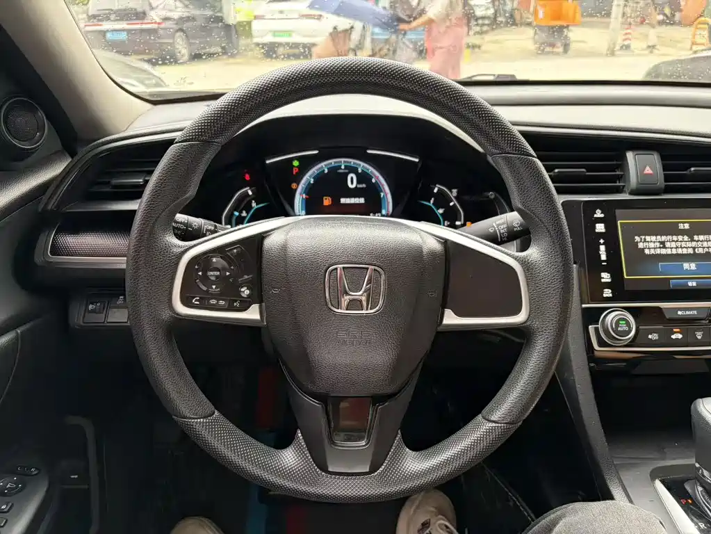 Honda Civic 2020 — фото 11