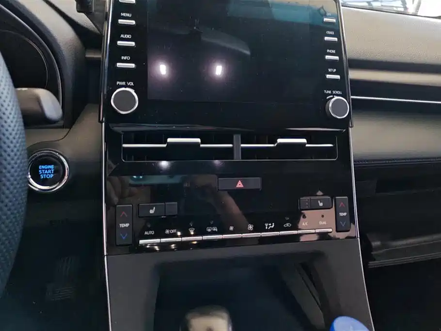 Toyota Avalon 2019 — фото 13