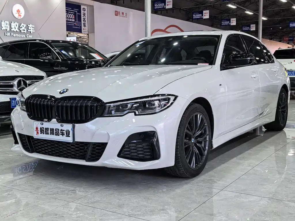 BMW 3 Series 2021 — фото 1