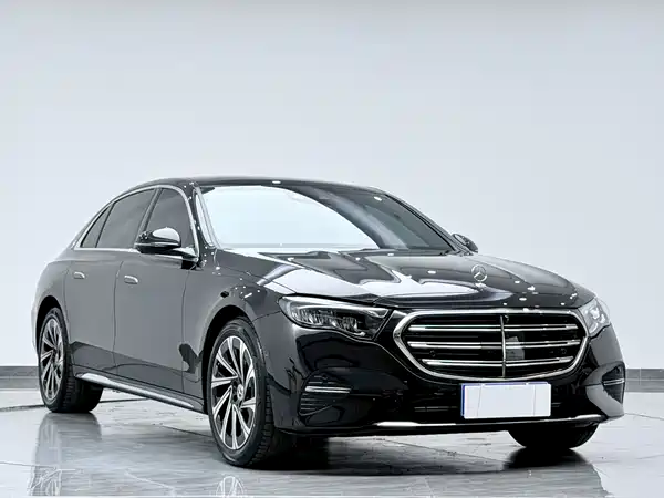 Mercedes-Benz E-Class 2024