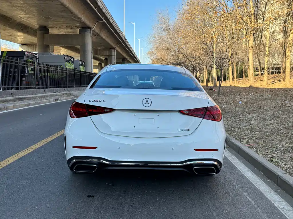 Mercedes-Benz C-Class 2023 — фото 5
