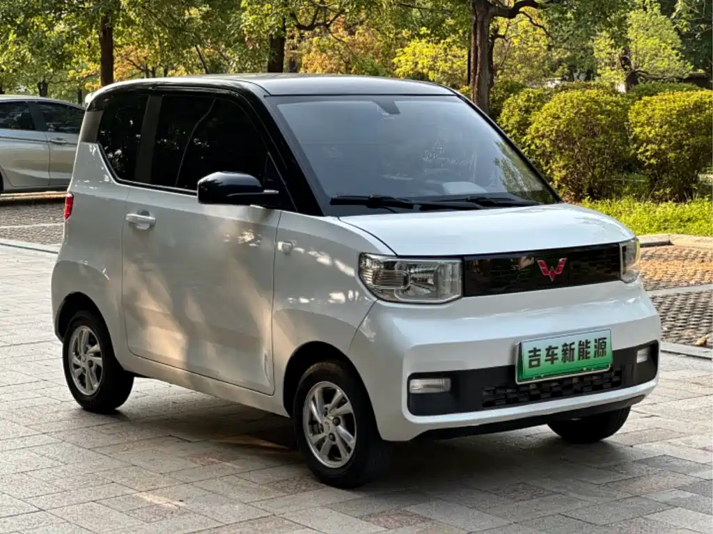 Wuling MINIEV 2021 — фото 2