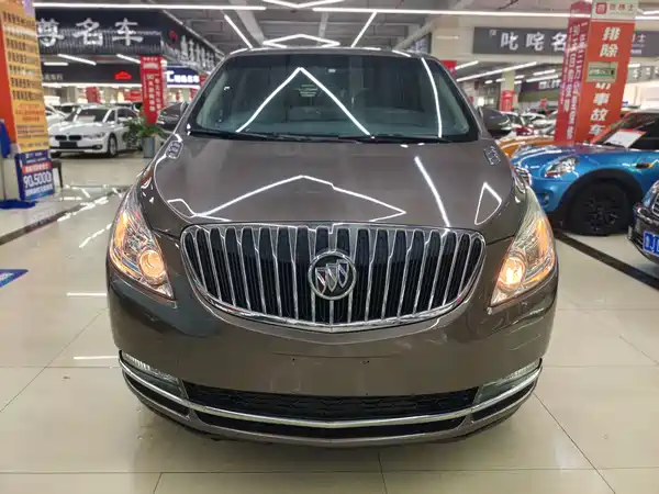 Buick GL8 2012