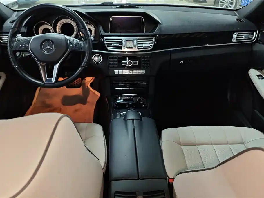 Mercedes-Benz E-Class 2014 — фото 12