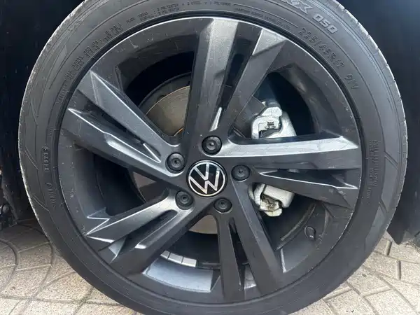 Volkswagen Golf 2023