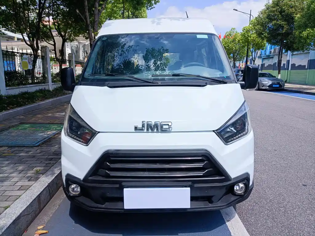 JMC Tesla 2019