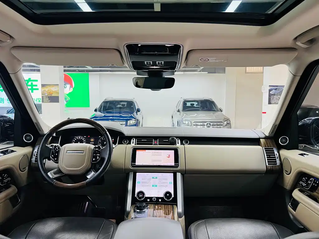 Land Rover Range Rover 2019 — фото 17
