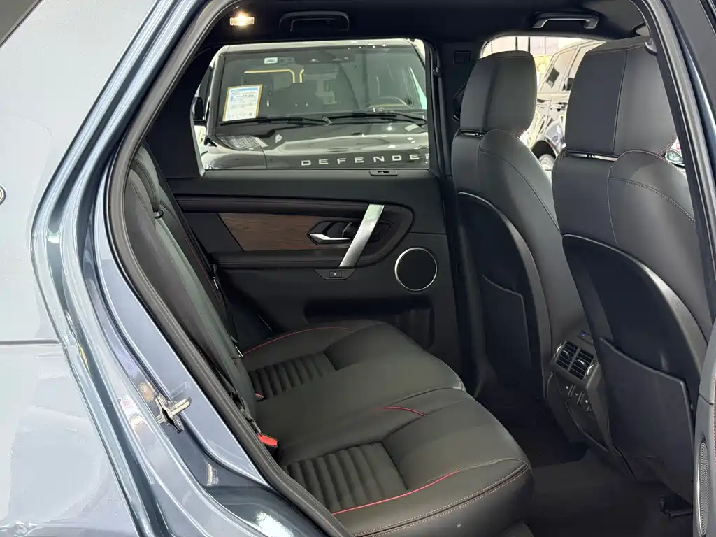 Land Rover Discovery Sport 2022 — фото 13
