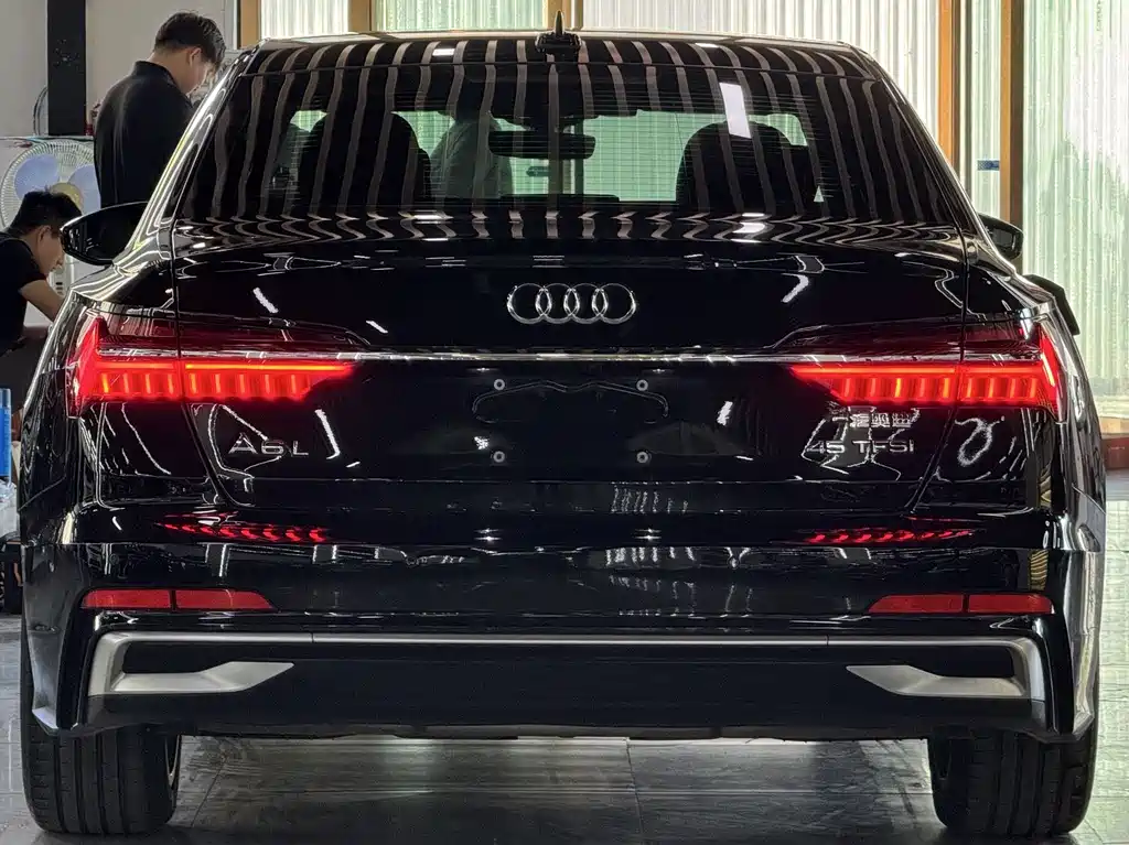 Audi A6L 2023 — фото 8