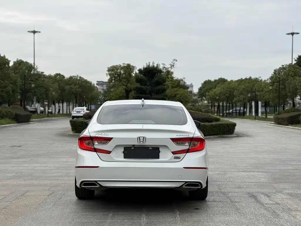 Honda Accord 2019 — фото 6